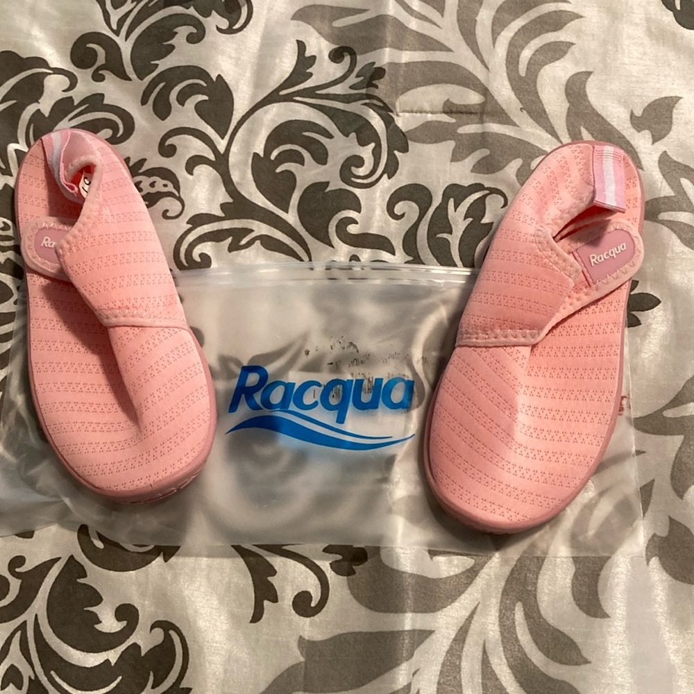 Girls water shoes